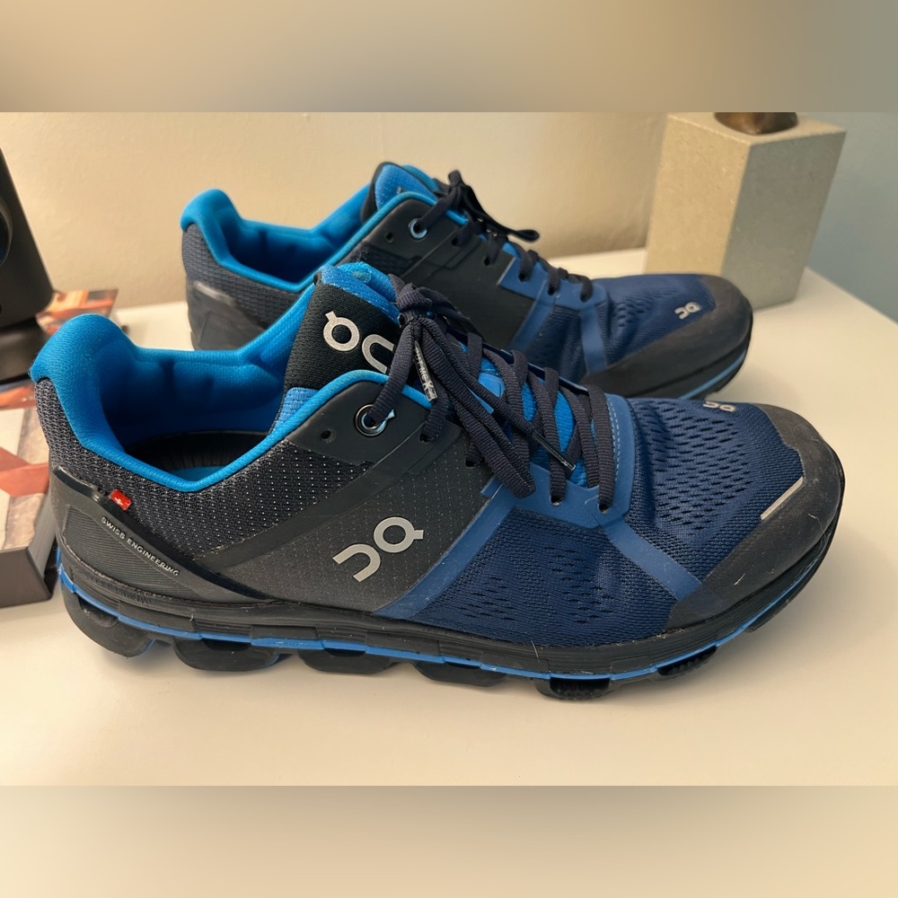 On Running CloudAce Men’s US 10 Blue